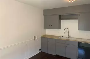 1918 Hearthstone Dr, Austin, TX 78757 - Photo 3