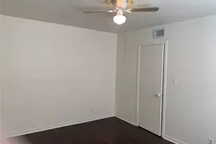 1918 Hearthstone Dr, Austin, TX 78757 - Photo 9