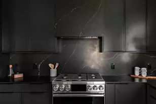 1802 Overhill Dr, Austin, TX 78721 - Photo 27