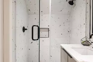 1802 Overhill Dr, Austin, TX 78721 - Photo 17