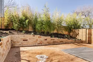 1802 Overhill Dr, Austin, TX 78721 - Photo 19