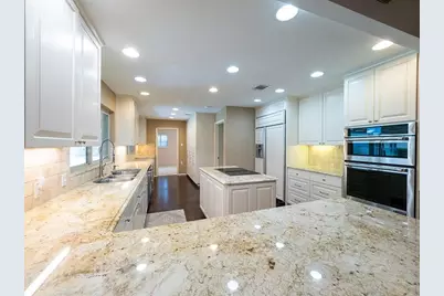 11905 Mustang Chase Drive, Austin, TX 78727 - Photo 11