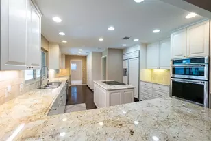 11905 Mustang Chase Dr, Austin, TX 78727 - Photo 11
