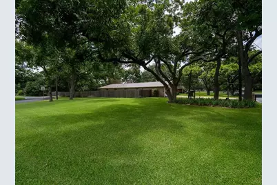 11905 Mustang Chase Drive, Austin, TX 78727 - Photo 33
