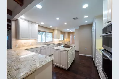 11905 Mustang Chase Drive, Austin, TX 78727 - Photo 9