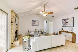 7201 Mesa Dr, Austin, TX 78731 - Photo 9