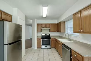 1304 Garden Path Cove, Round Rock, TX 78664 - Photo 5