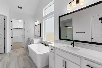 301 Yaklin Drive, Liberty Hill, TX 78642 - Photo 17