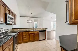 30 Wildwood Dr, Georgetown, TX 78633 - Photo 13