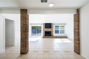 2201 Singletree Ave, Austin, TX 78727 - Photo 9