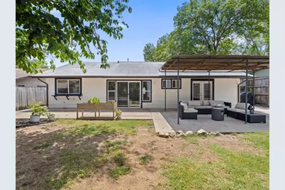 7004 Twisted Oaks Drive, Austin, TX 78745 - Photo 25