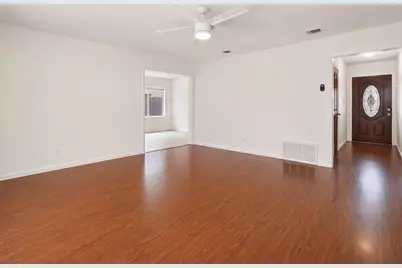 7004 Twisted Oaks Drive, Austin, TX 78745 - Photo 3