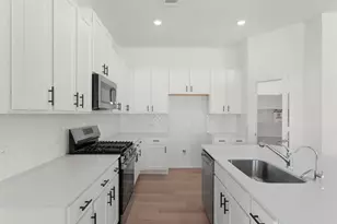 25601 Flora Bella Ln, Elgin, TX 78621 - Photo 9