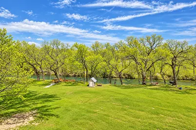 398 Redbird Lane, Kingsbury, TX 78638 - Photo 11