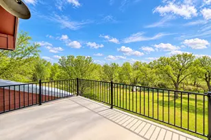398 Redbird Ln, Kingsbury, TX 78638 - Photo 21