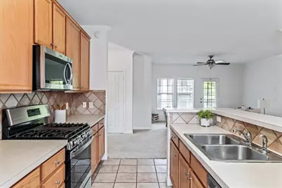 2900 S Lakeline Boulevard #124, Cedar Park, TX 78613 - Photo 11