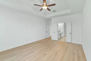 100 Darlington Ct, Liberty Hill, TX 78642 - Photo 15