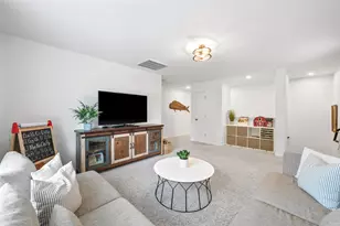 2121 Amur Dr, Austin, TX 78745 - Photo 13