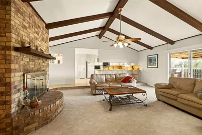 212 Halstedt Road, La Grange, TX 78945 - Photo 5