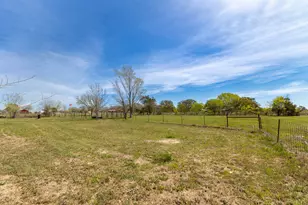 212 Halstedt Rd, La Grange, TX 78945 - Photo 25