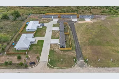 9231 Williamson Rd, Buda, TX 78610 - Photo 3