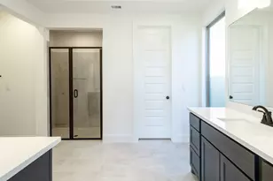 7003 Stitzel Weller Dr, Austin, TX 78744 - Photo 9