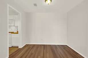 1202 Thorpe Ln, San Marcos, TX 78666 - Photo 9