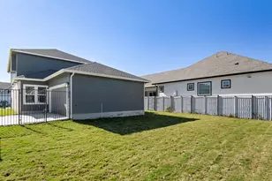 7417 Boyd Hvn Dr, Austin, TX 78744 - Photo 37