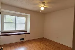 1221 W Hopkins St, San Marcos, TX 78666 - Photo 13