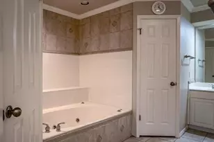 279 Quail St, Meadowlakes, TX 78654 - Photo 23