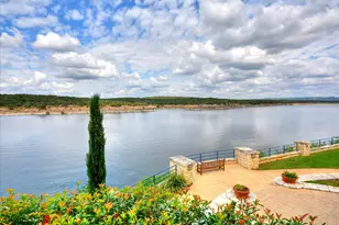 3404 American Dr, Lago Vista, TX 78645 - Photo 3