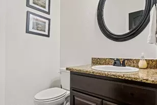 510 Mueller St, Fredericksburg, TX 78624 - Photo 11