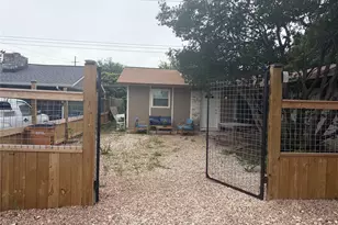 5600 Ponciana Dr, Austin, TX 78744 - Photo 3