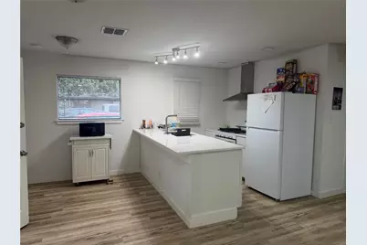 5600 Ponciana Drive, Austin, TX 78744 - Photo 7