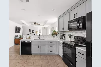 5700 Glowing Star Trail, Austin, TX 78724 - Photo 5