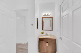 2414 Longview St, Austin, TX 78705 - Photo 21