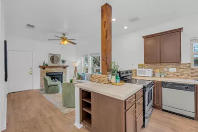 2414 Longview Street #101, Austin, TX 78705 - Photo 15