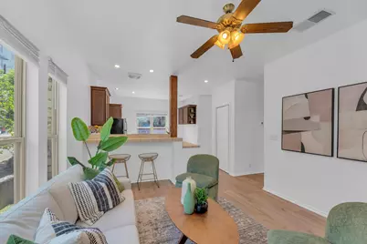 2414 Longview Street #101, Austin, TX 78705 - Photo 3