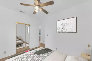 2414 Longview St, Austin, TX 78705 - Photo 23
