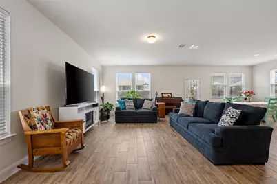 113 Oakstone Drive, Georgetown, TX 78628 - Photo 7