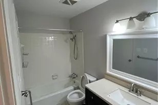 7801 Shoal Creek Blvd, Austin, TX 78757 - Photo 7