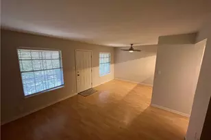 7801 Shoal Creek Blvd, Austin, TX 78757 - Photo 3