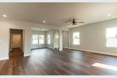 305 String Prairie Way, Smithville, TX 78957 - Photo 9