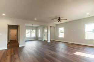 305 String Pr Wy, Smithville, TX 78957 - Photo 9