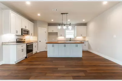 305 String Prairie Way, Smithville, TX 78957 - Photo 5