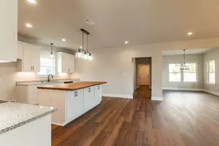 305 String Pr Wy, Smithville, TX 78957 - Photo 7