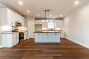 305 String Pr Wy, Smithville, TX 78957 - Photo 5