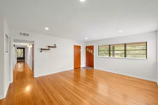 1404 Cloverleaf Dr, Austin, TX 78723 - Photo 11