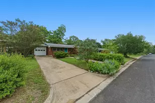 1404 Cloverleaf Dr, Austin, TX 78723 - Photo 7