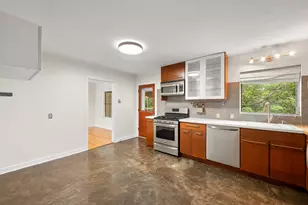 1404 Cloverleaf Dr, Austin, TX 78723 - Photo 17